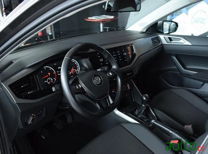 2018' Volkswagen Polo photo #6