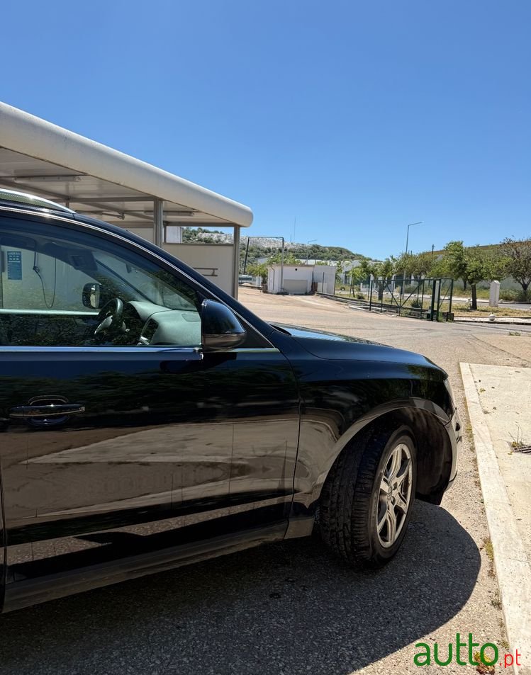 2012' Audi Q5 2.0 Tdi photo #3