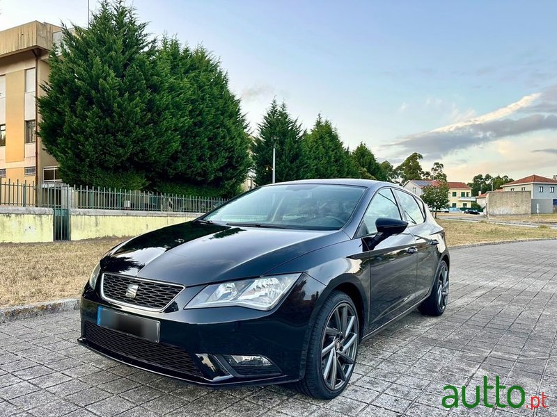 2013' SEAT Leon photo #1