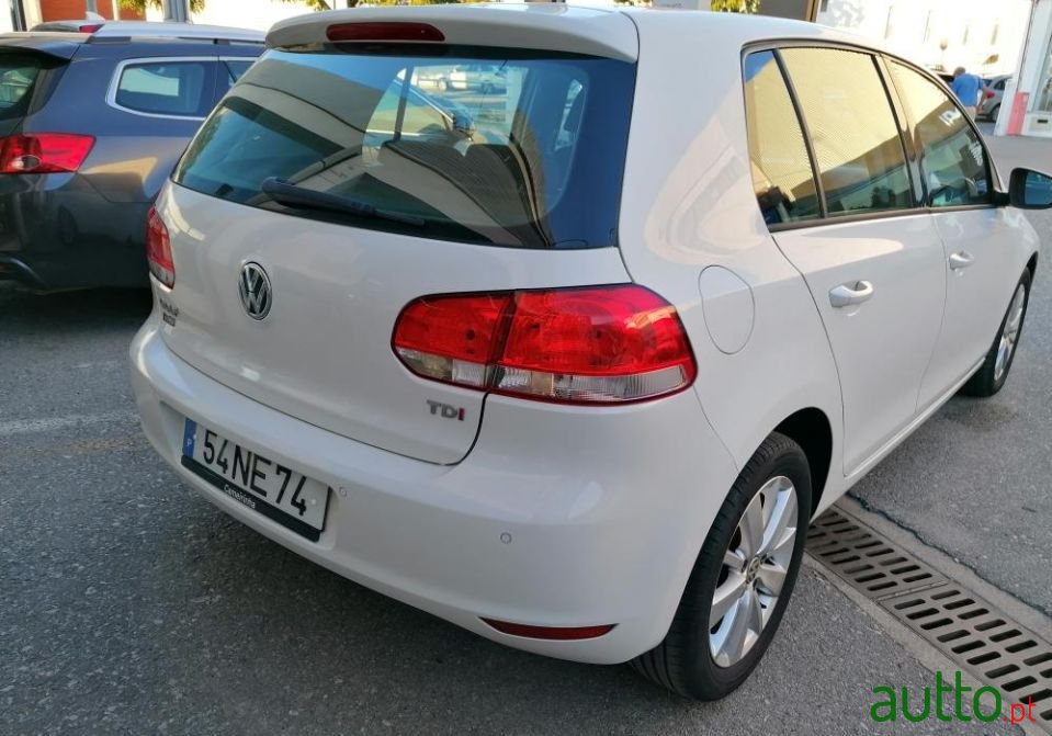 2012' Volkswagen Golf photo #6