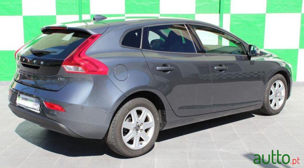 2014' Volvo V40 1.6 D2 Kinetic photo #1