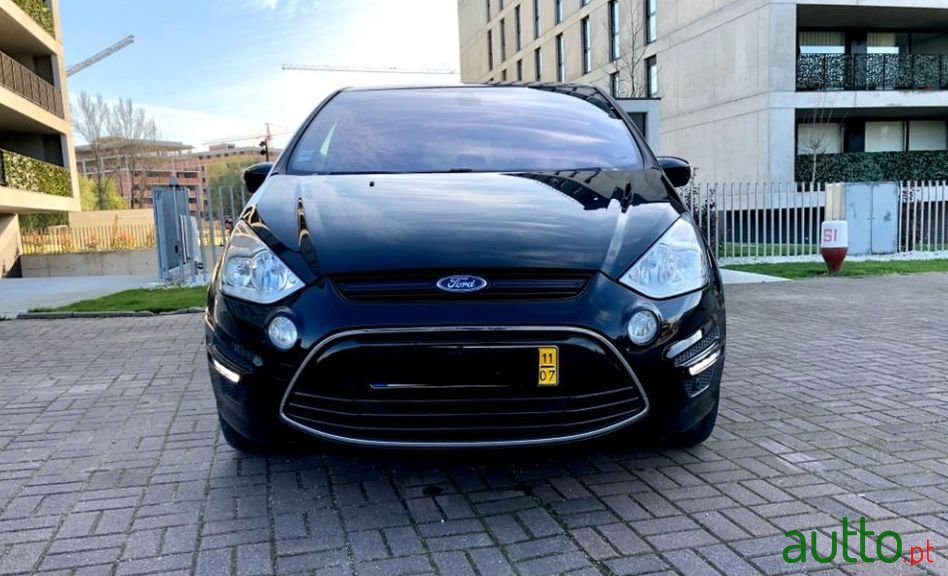 2011' Ford S-Max Nacional photo #3