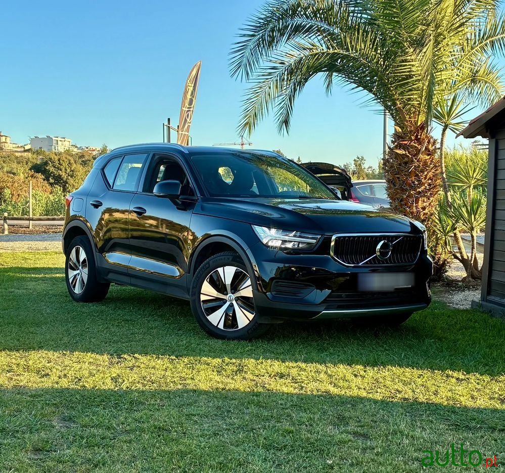 2020' Volvo Xc 40 photo #2