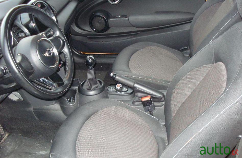 2015' MINI One D photo #3