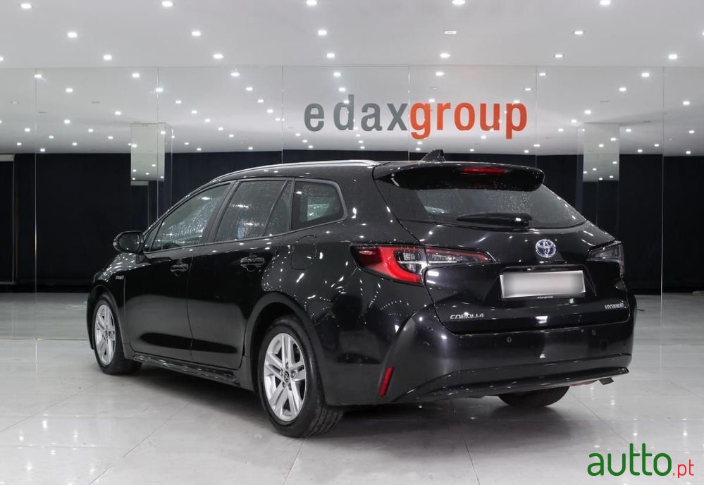 2021' Toyota Corolla Touring Sports photo #4