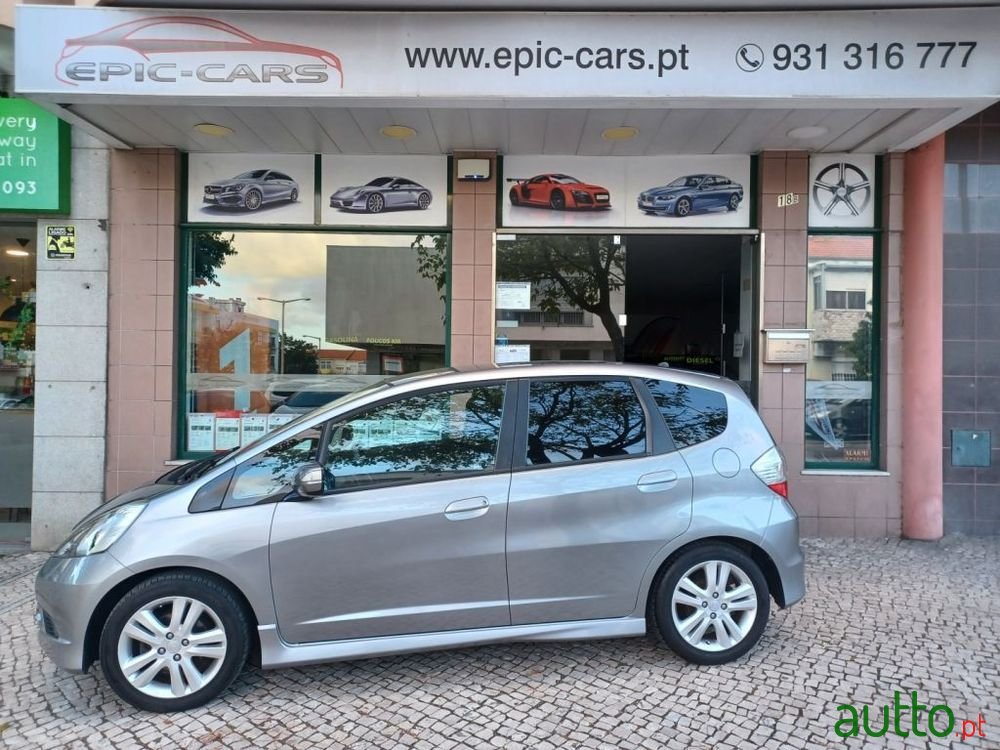 2011' Honda Jazz photo #4