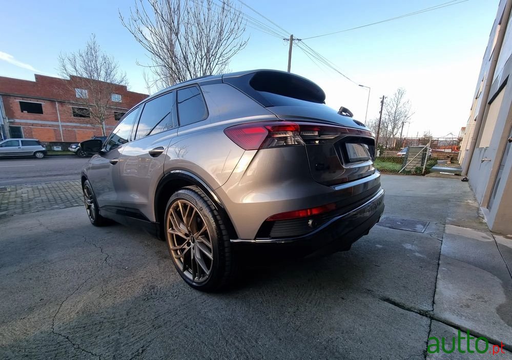 2021' Audi Q4 e-tron 40 photo #4