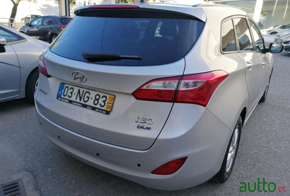 2012' Hyundai I30 Sw photo #1