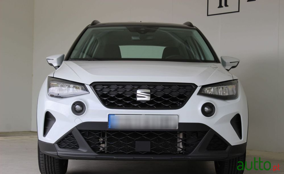 2023' SEAT Arona photo #3