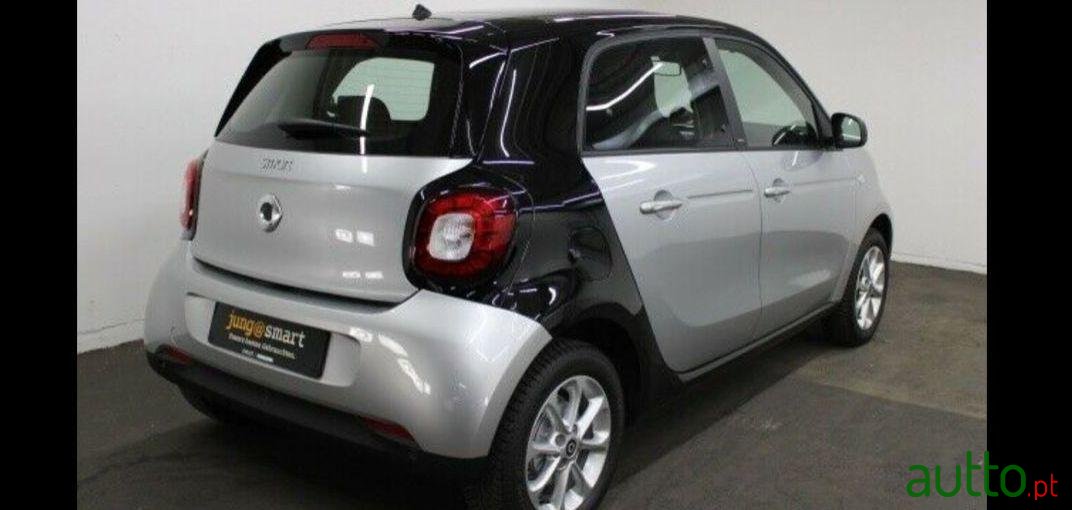 2017' Smart Forfour photo #2