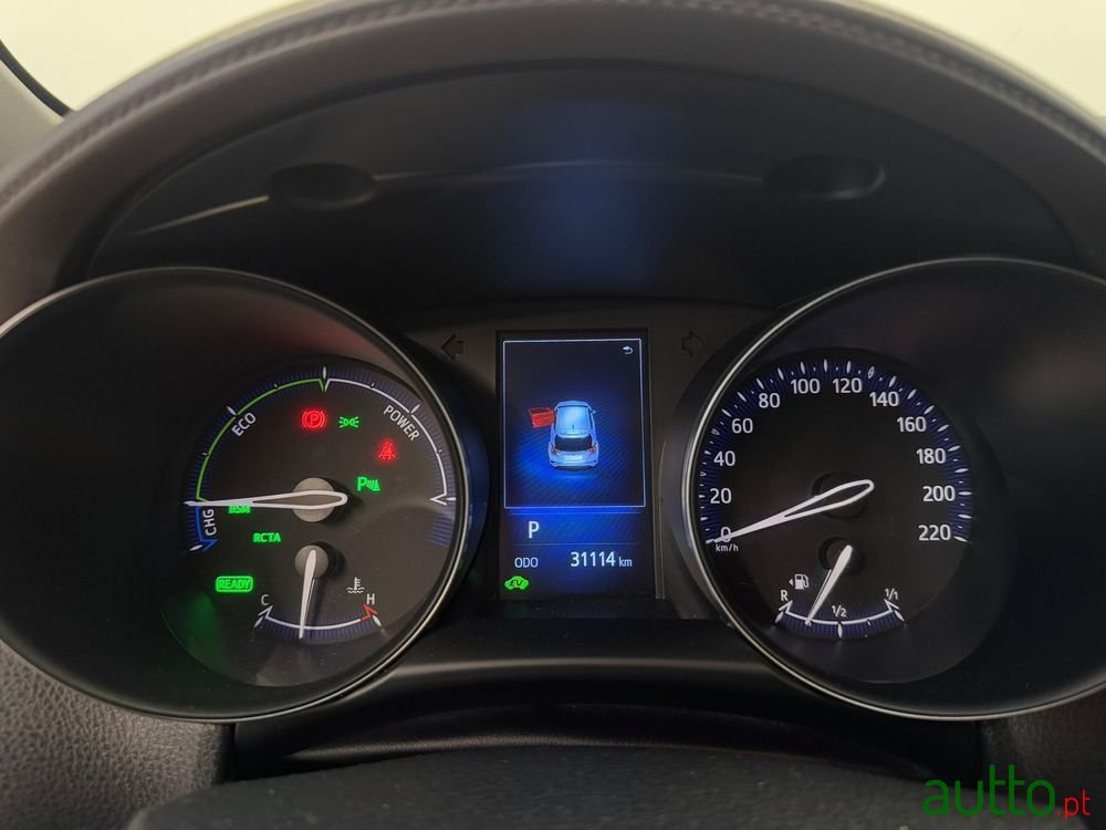 2018' Toyota C-HR photo #6