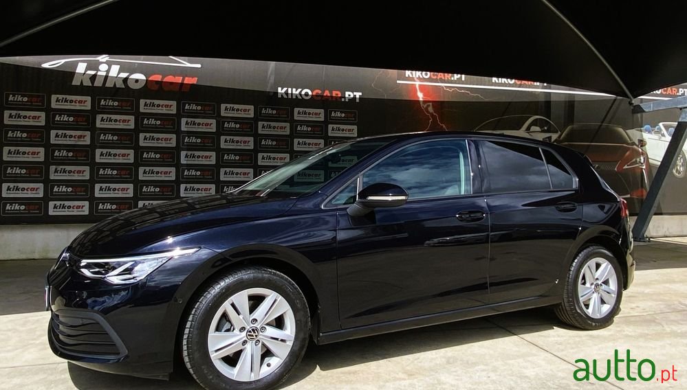 2020' Volkswagen Golf 2.0 Tdi Style photo #4