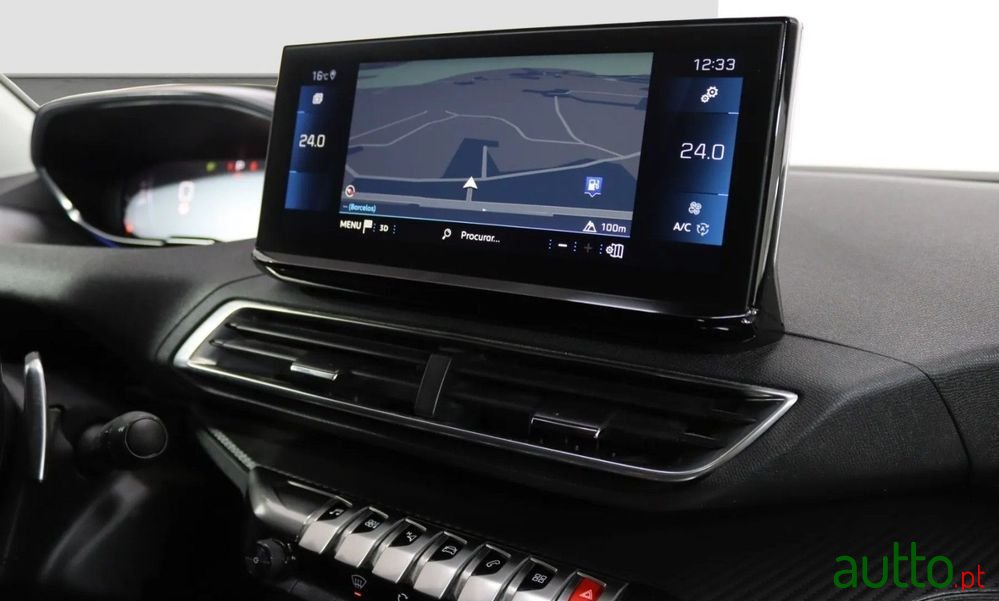 2022' Peugeot 3008 photo #5
