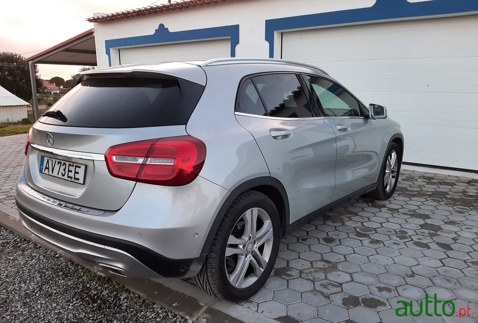 2014' Mercedes-Benz Gla-200 photo #5