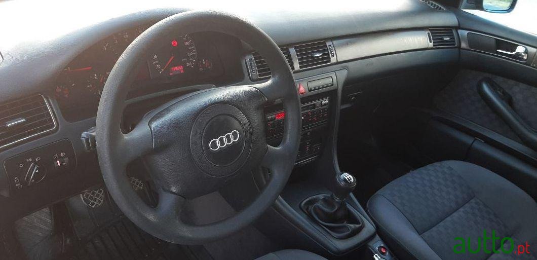 1999' Audi A6 Avant photo #5