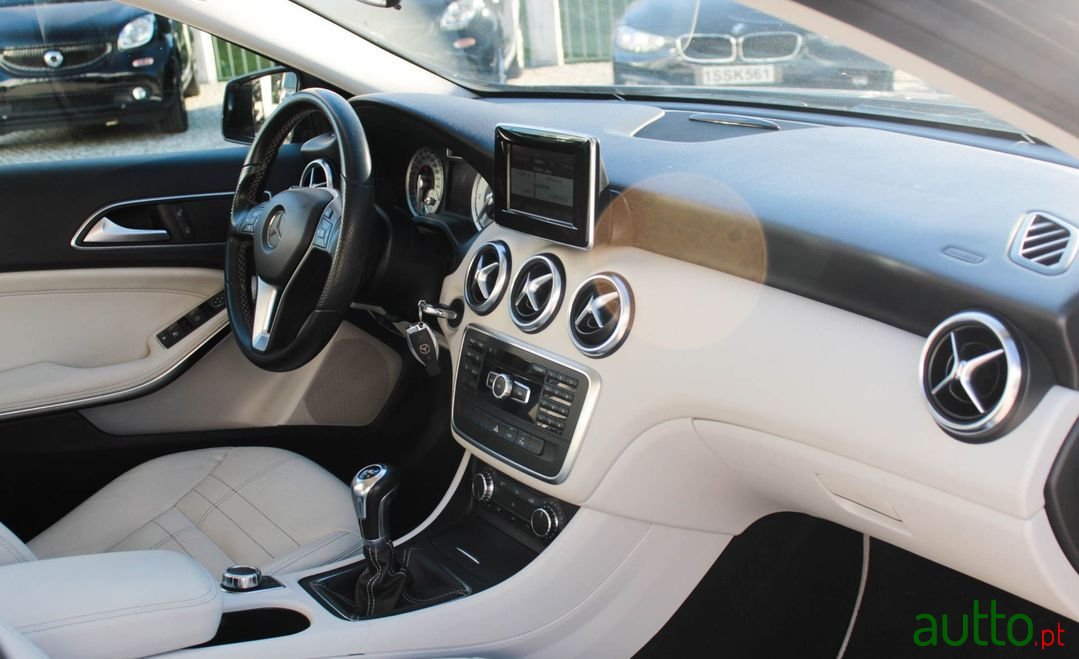 2014' Mercedes-Benz A-180 photo #5