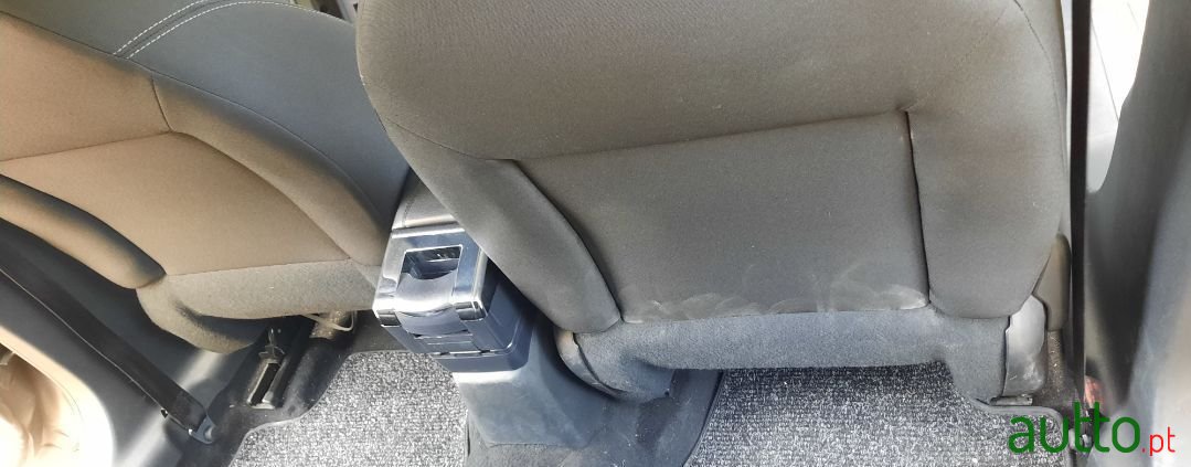 2013' Peugeot 208 photo #3