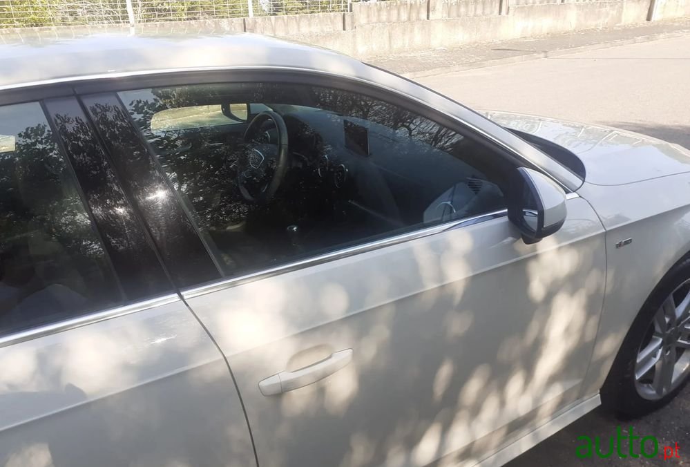 2015' Audi A3 Sportback photo #4