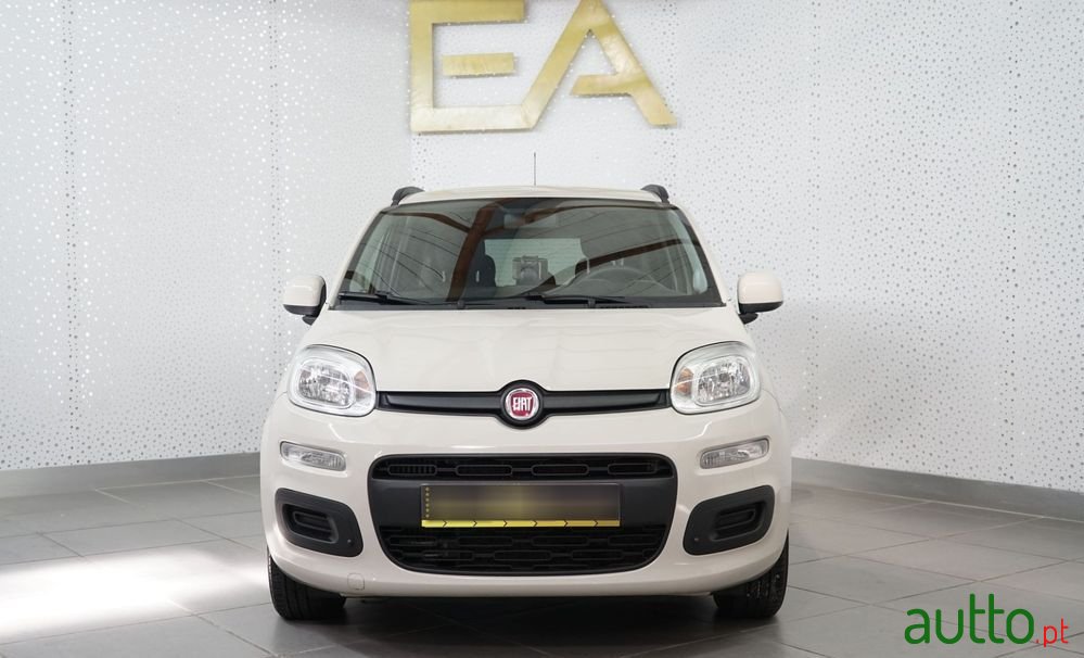2012' Fiat Panda photo #2