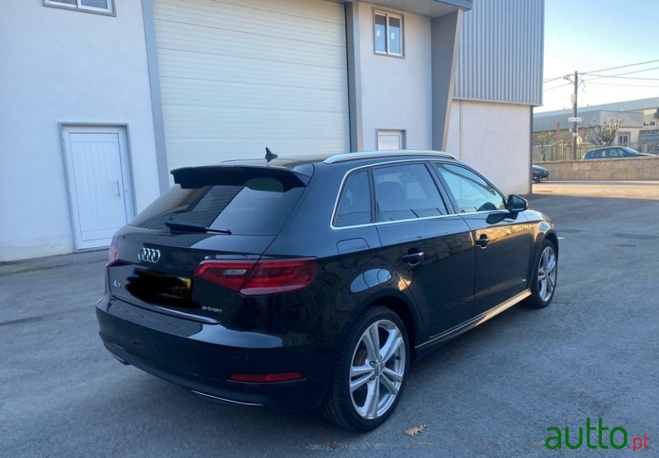 2015' Audi A3 Sportback photo #2