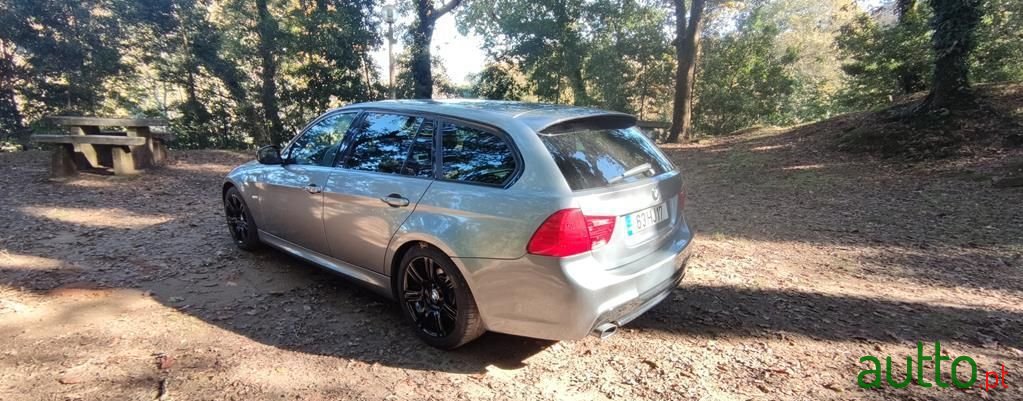 2009' BMW 320 photo #5