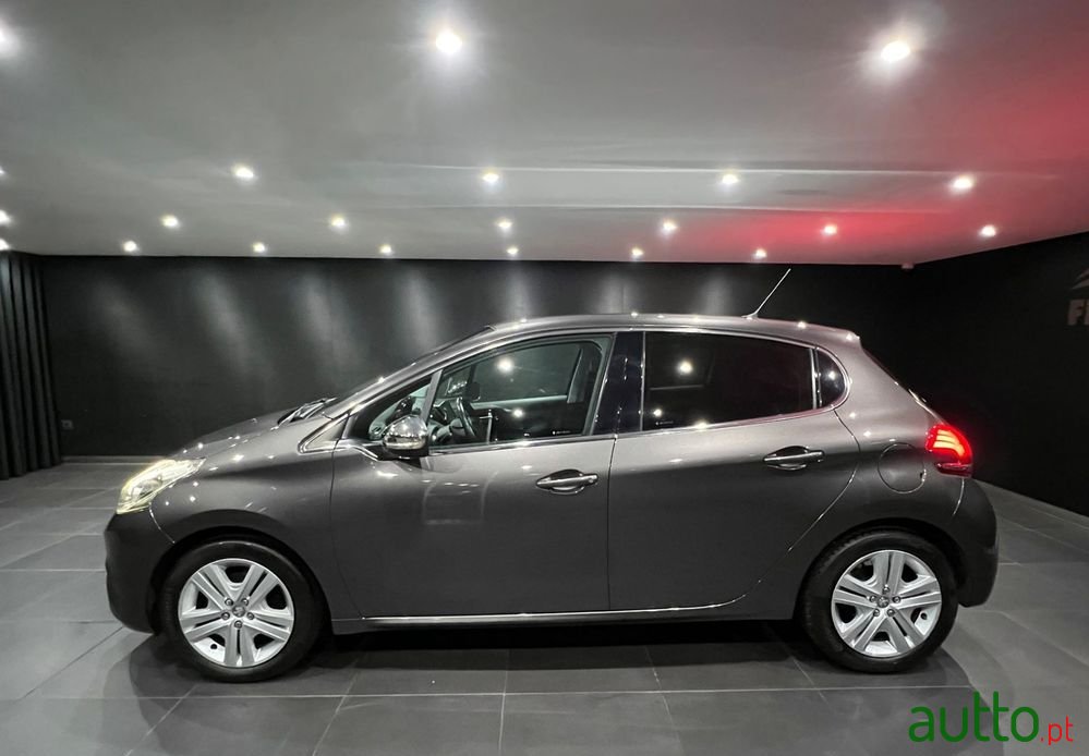 2018' Peugeot 208 photo #4