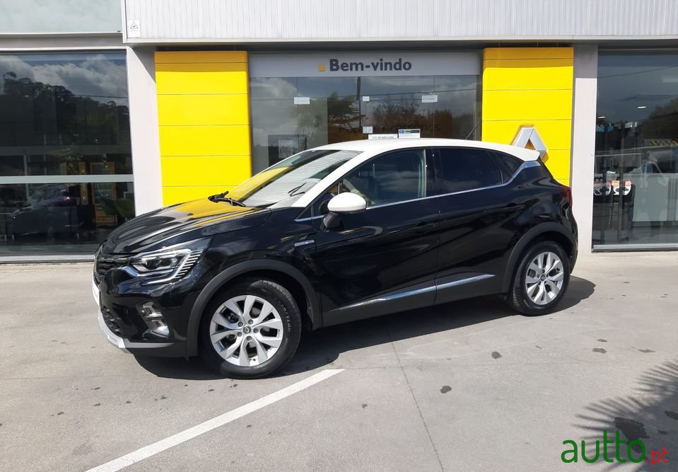 2021' Renault Captur photo #3