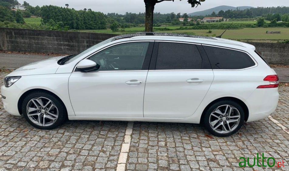 2015' Peugeot 308 Sw photo #2