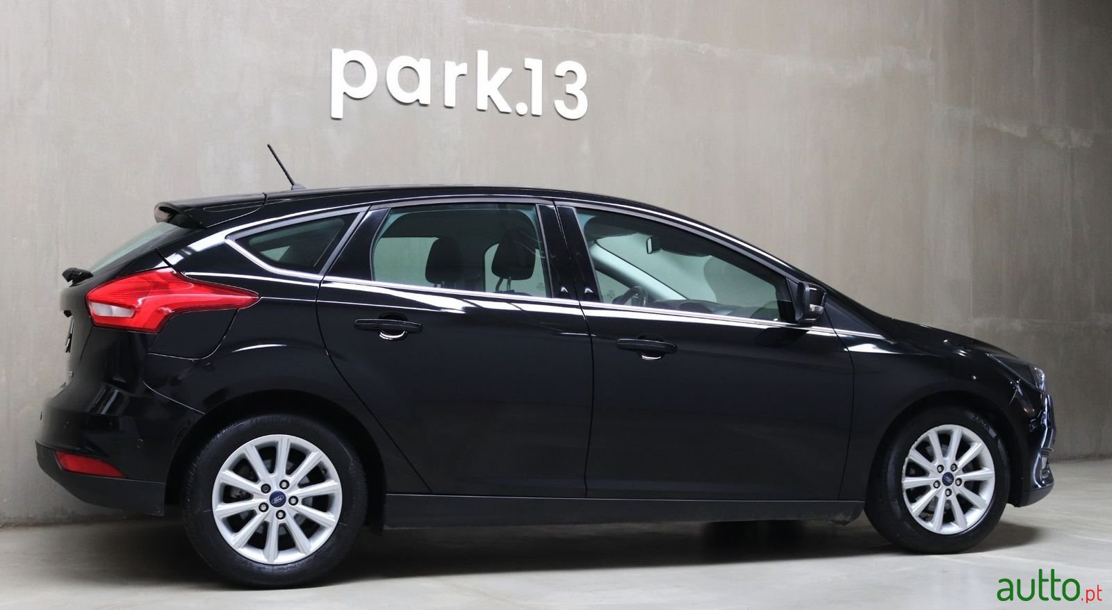 2018' Ford Focus photo #4