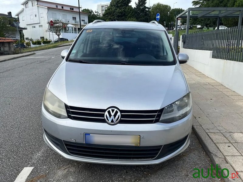 2012' Volkswagen Sharan photo #3