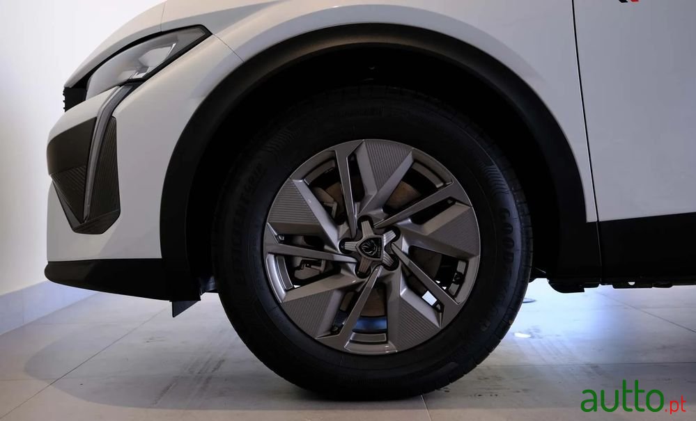 2024' Peugeot 408 photo #6