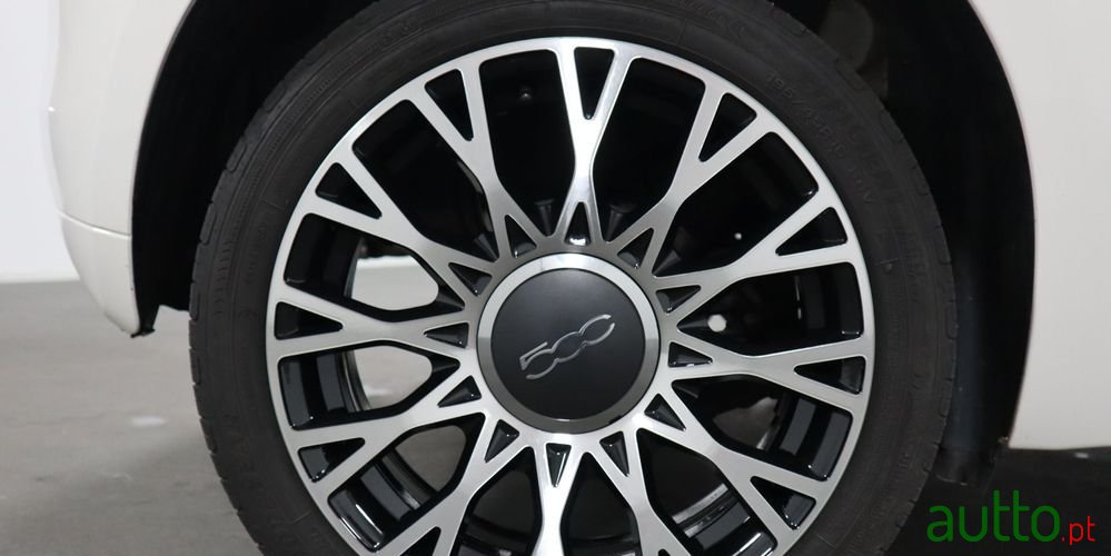 2022' Fiat 500 photo #5