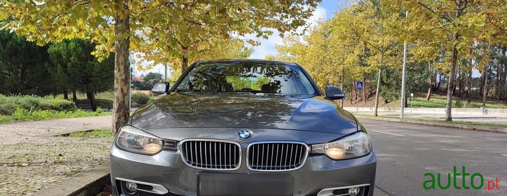 2014' BMW 320 D Auto Line Modern photo #1