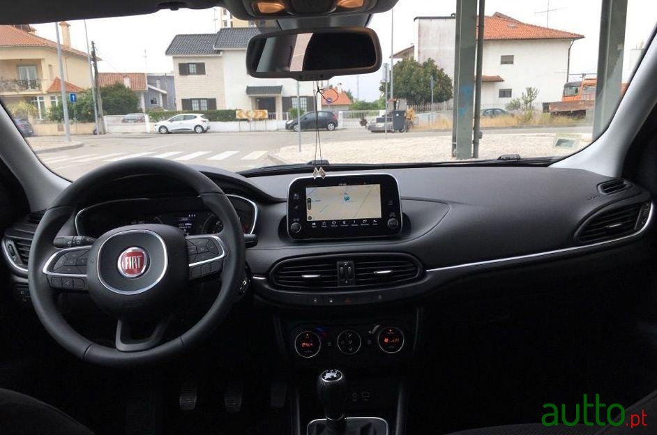 2018' Fiat Tipo photo #3