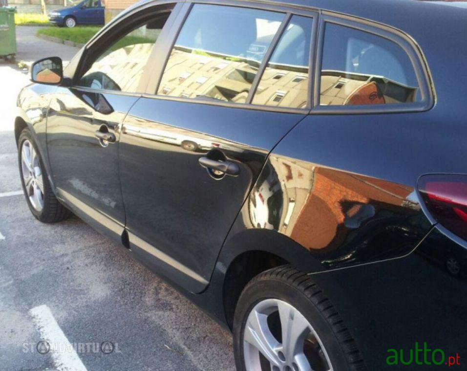 2012' Renault Megane Sport Tourer photo #1