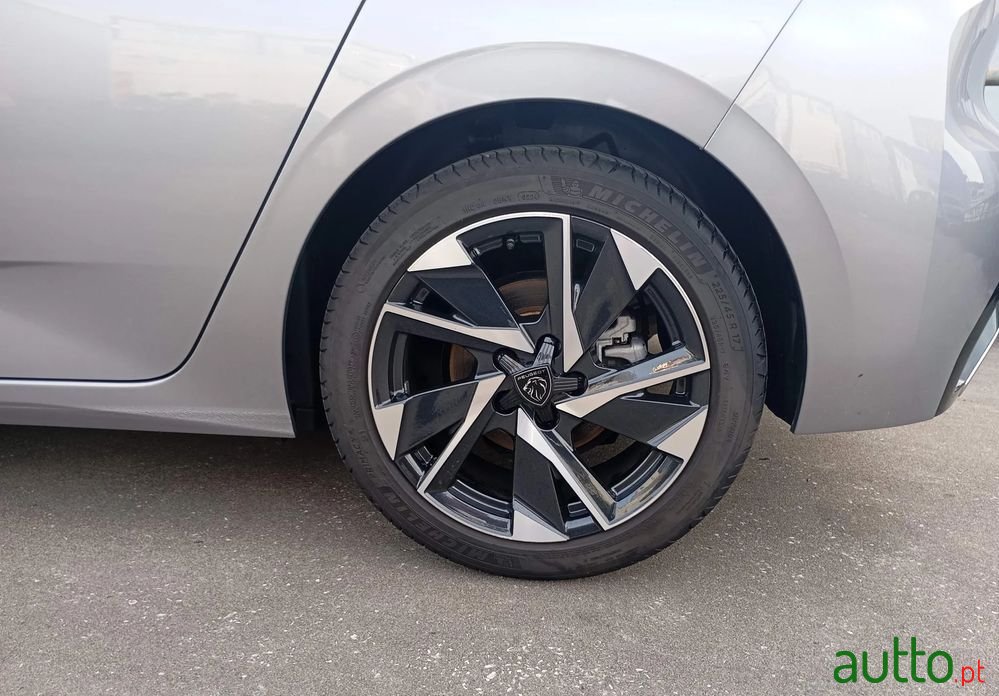 2024' Peugeot 308 photo #6