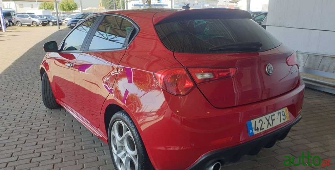 2019' Alfa Romeo Giulietta photo #4