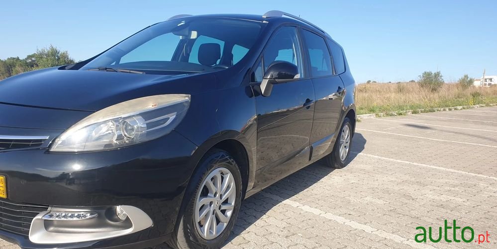 2016' Renault Grand Scenic photo #2