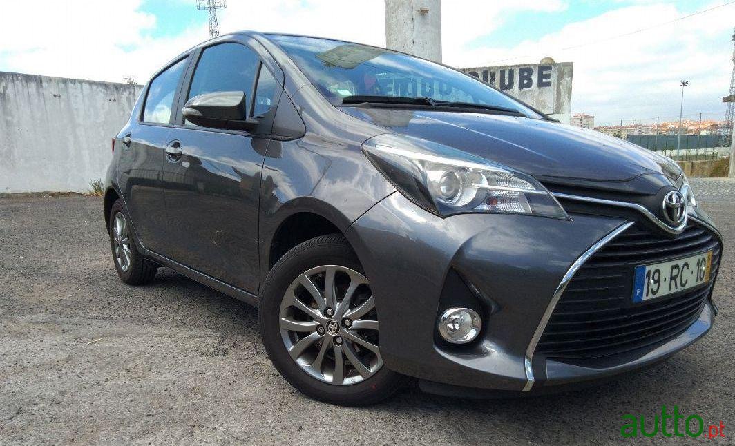 2016' Toyota Yaris photo #1