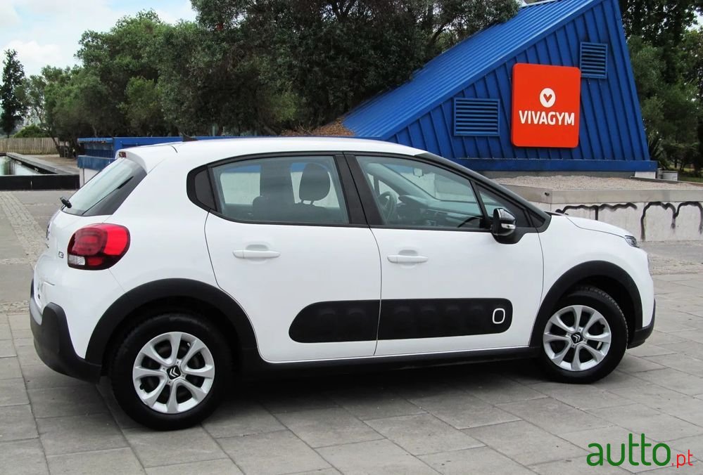 2021' Citroen C3 photo #2