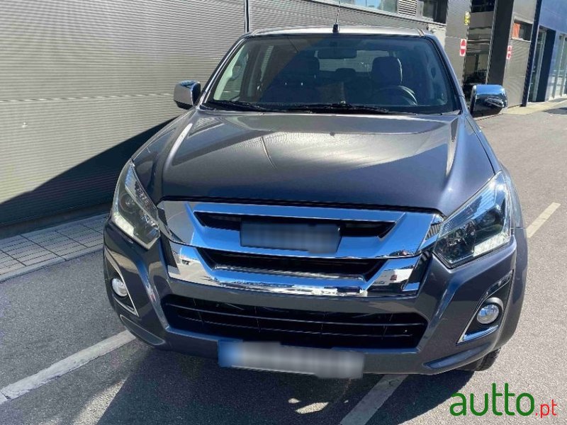 2020' Isuzu D-Max photo #2