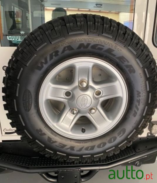 1998' Land Rover Defender photo #2