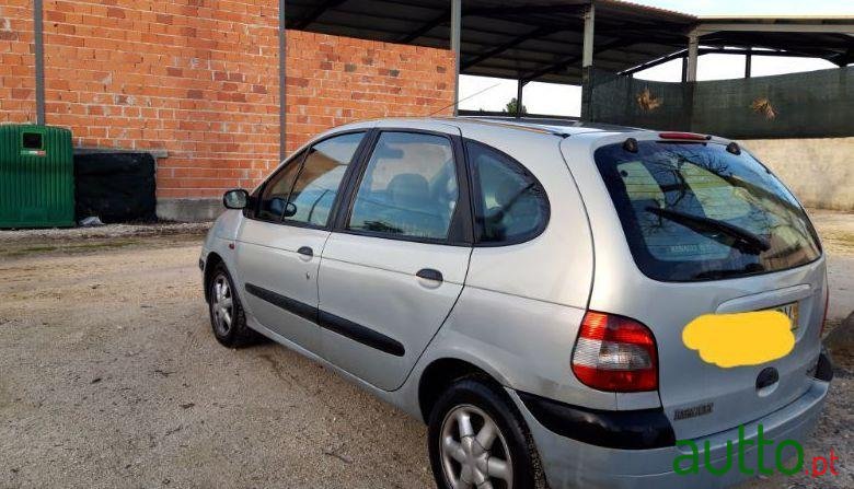 2000' Renault Scenic photo #1
