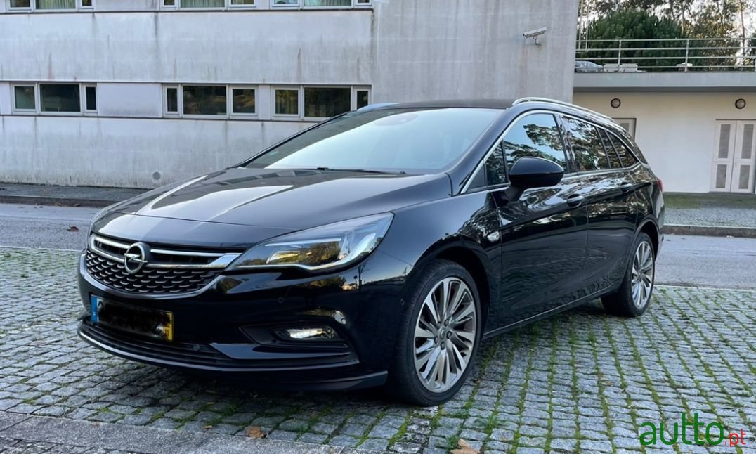 2017' Opel Astra Sports Tourer photo #1