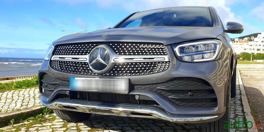 2021' Mercedes-Benz Glc-300 photo #5