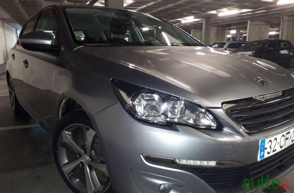 2013' Peugeot 308 photo #4