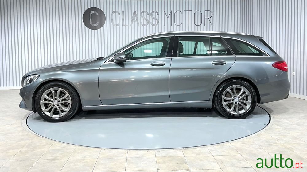 2017' Mercedes-Benz Classe C photo #5