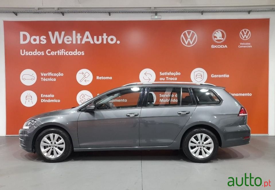 2019' Volkswagen Golf Variant photo #2