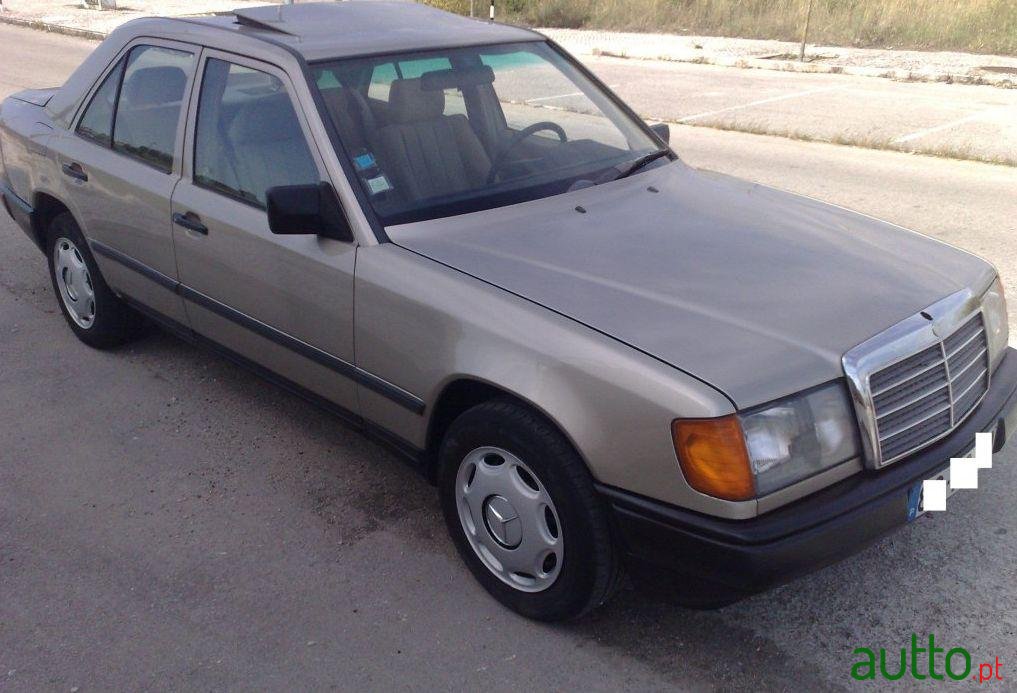 1987' Mercedes-Benz 200 D photo #2