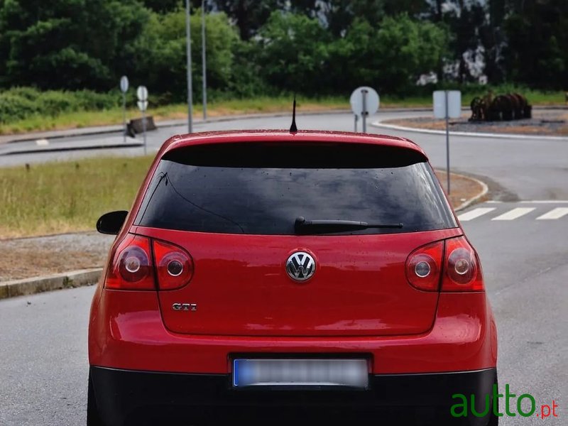 2006' Volkswagen Golf photo #3